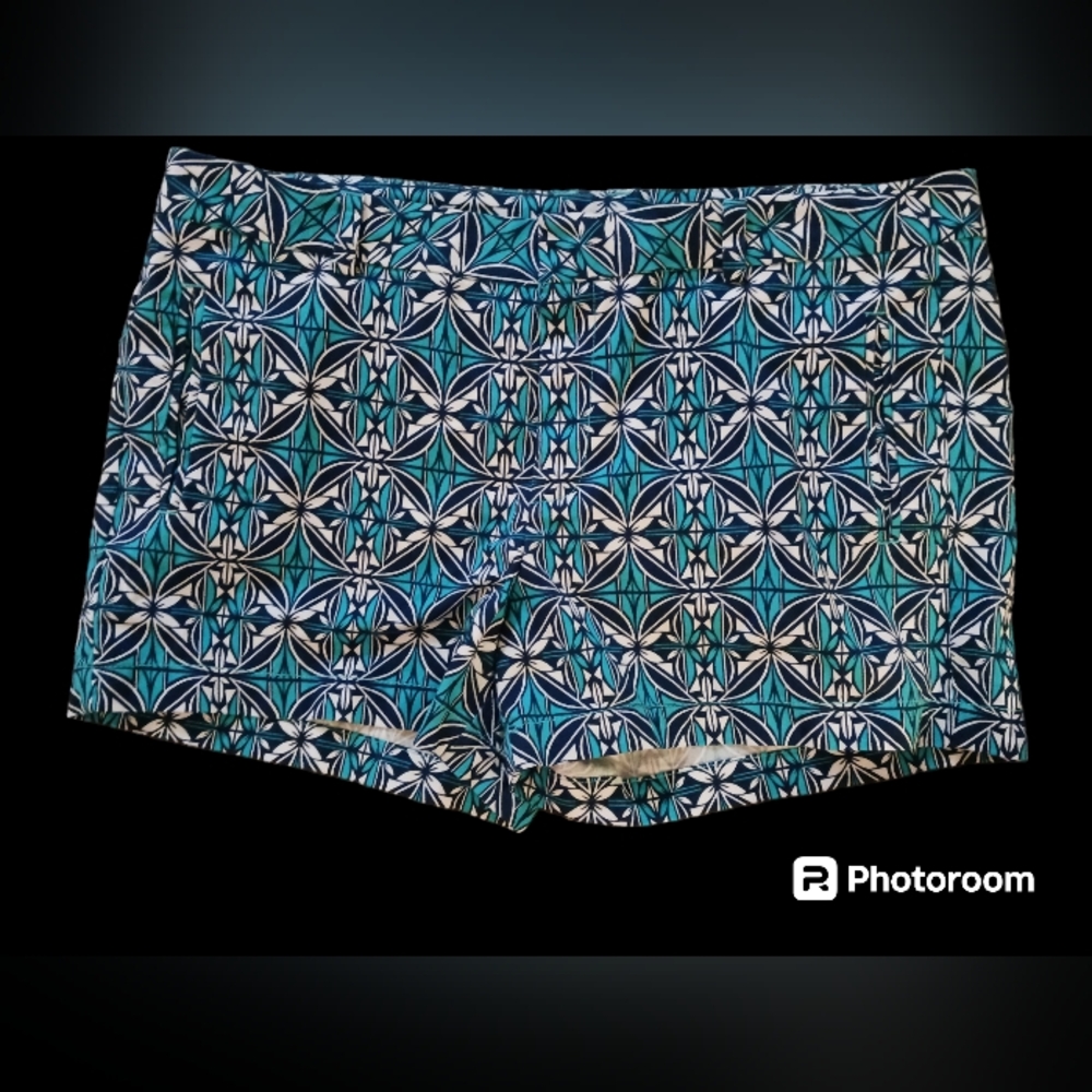 STYLUS shorts.  Womens.  Size 16.   Teal, Navy blue & white.
